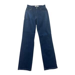 Aritzia Denim Forum The Arlo High Rise Straight Jean Size 24 Medium Wash Button